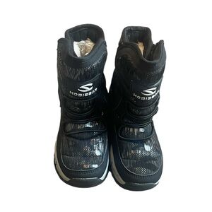 Hobibear Kids Camouflage Black and Silver Snow Boots Size 2